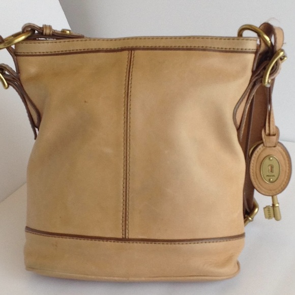 🍃🌹Authentic 'Fossil' Soft Leather Cross Body Bag - Picture 4 of 8